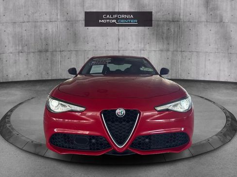 Used 2019 Alfa Romeo Giulia Ti Sport w/ Quick Order Package 22U Sport RWD image 2
