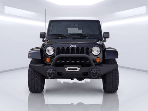 Used 2012 Jeep Wrangler Unlimited Rubicon w/ Connectivity Group AWD/4WD image 5