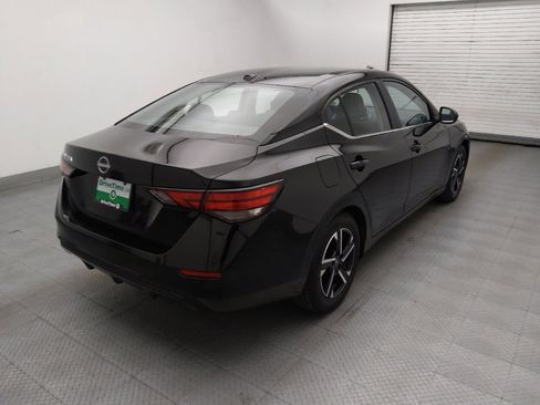 Used 2025 Nissan Sentra SV FWD image 9