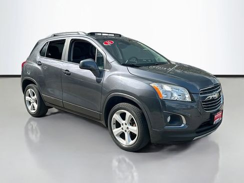 Used 2016 Chevrolet Trax LTZ image 3