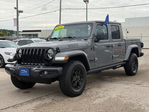 Used 2021 Jeep Gladiator Sport image 11
