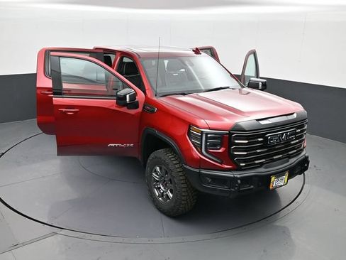 Used 2026 GMC Sierra 1500 AT4X w/ LPO, Black Badging Package AWD/4WD image 29