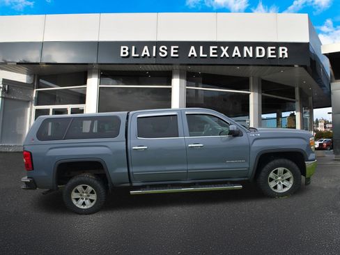 Used 2015 GMC Sierra 1500 SLE w/ SLE Value Package AWD/4WD image 2