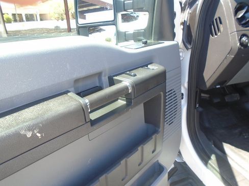 Used 2016 Ford F250 XL w/ Power Equipment Group AWD/4WD image 10