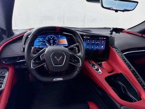 Used 2025 Chevrolet Corvette E-Ray AWD/4WD image 32