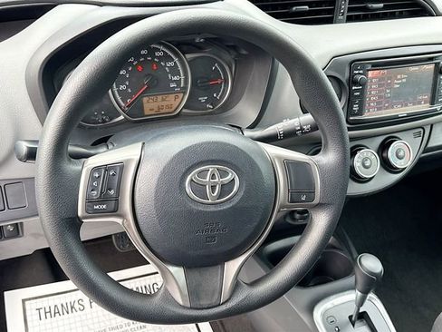 Used 2017 Toyota Yaris L image 12