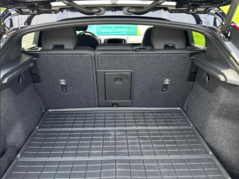Used 2024 Volvo C40 P8 Recharge Ultimate w/ Protection Package Premier RWD image 6