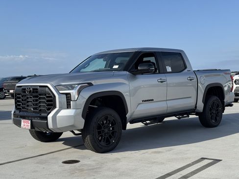 New 2026 Toyota Tundra Limited AWD/4WD image 11