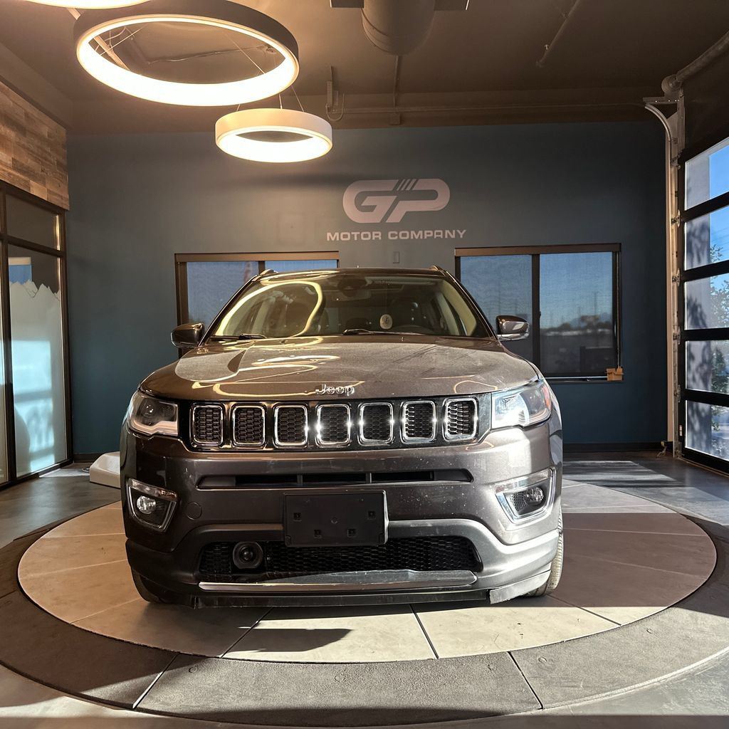 Used 2021 Jeep Compass Limited w/ Sun and Sound Group AWD/4WD image 8