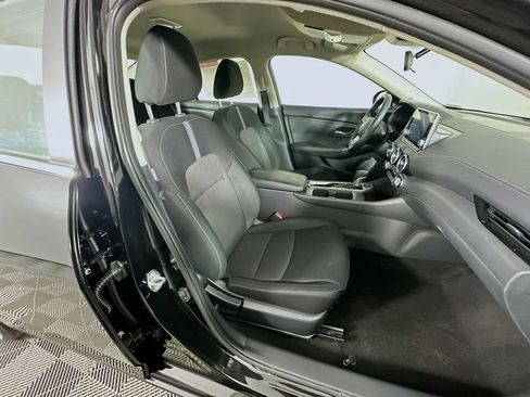 Certified 2025 Nissan Sentra SV FWD image 35