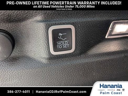 Used 2022 Jeep Grand Cherokee L Limited AWD/4WD image 14