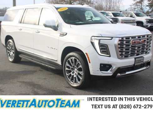 Used 2025 GMC Yukon XL Denali image 1