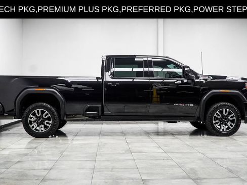 Used 2023 GMC Sierra 2500 AT4 w/ AT4 Premium Plus Package AWD/4WD image 6