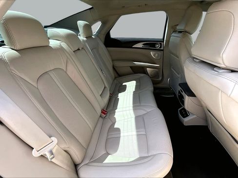 Used 2020 Lincoln MKZ Reserve w/ Luxury Package AWD/4WD image 20