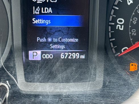 Used 2022 Toyota Tacoma SR RWD image 26