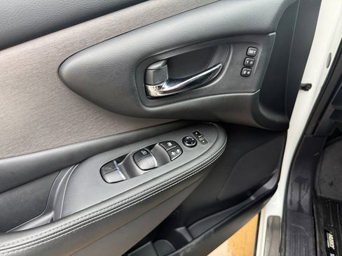 Used 2023 Nissan Murano SL w/ SL Moonroof Package FWD image 11