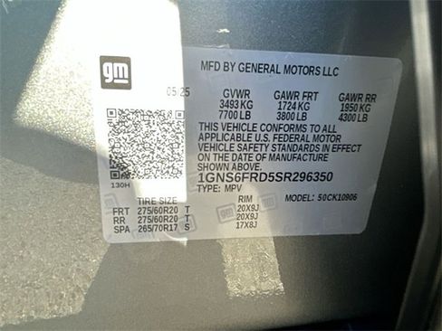 New 2025 Chevrolet Suburban Premier image 34