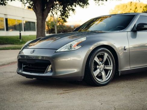 Used 2009 Nissan 370Z Coupe image 59
