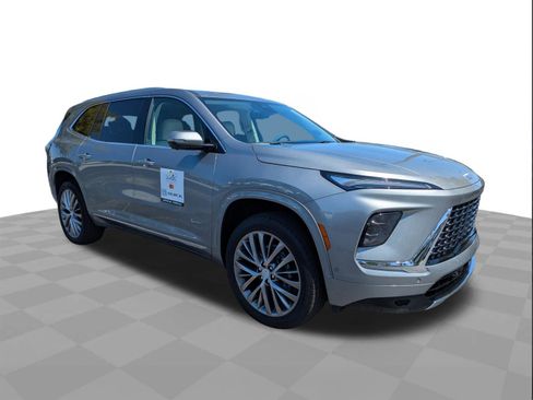 New 2026 Buick Enclave Avenir w/ Super Cruise Package image 2