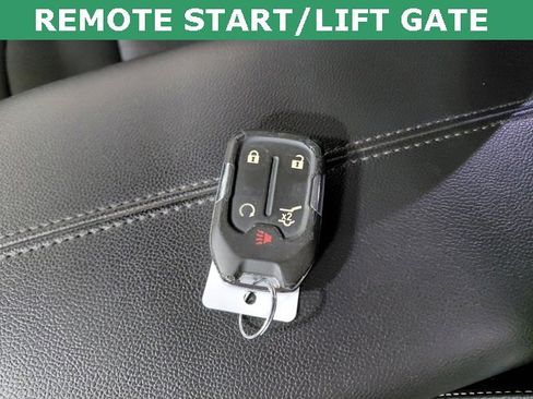 Certified 2024 GMC Terrain SLT image 6