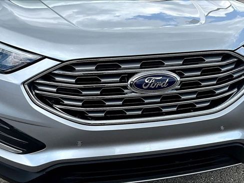 Used 2024 Ford Edge Titanium AWD/4WD image 40