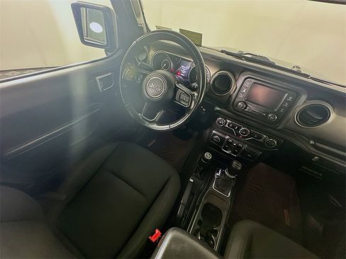 Used 2020 Jeep Wrangler Unlimited Sport S image 9