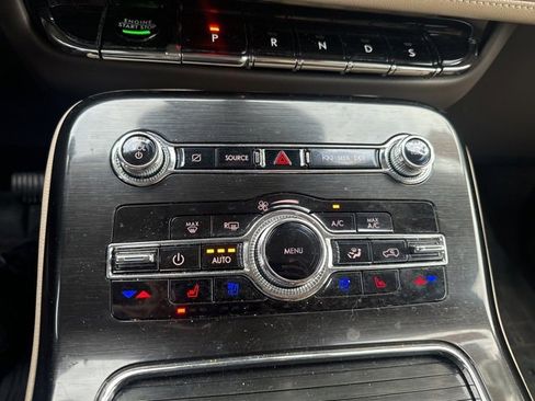 Used 2022 Lincoln Nautilus Reserve w/ Equipment Group 201A image 18