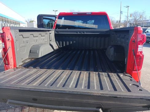 Used 2023 Chevrolet Silverado 1500 Custom image 30