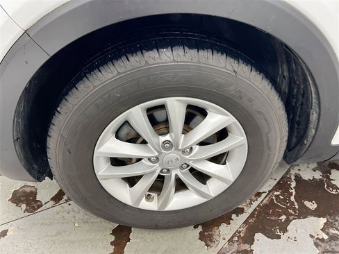 Used 2018 Kia Sorento LX image 24