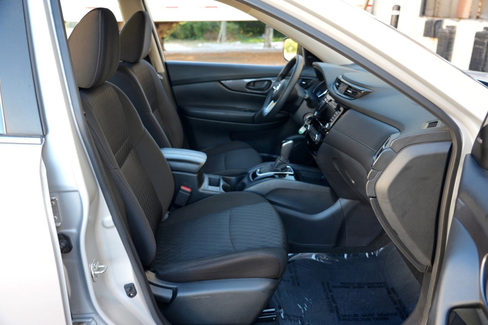 Used 2019 Nissan Rogue S FWD image 14