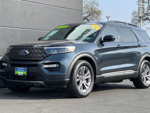 Used 2022 Ford Explorer XLT w/ Equipment Group 202A image 10