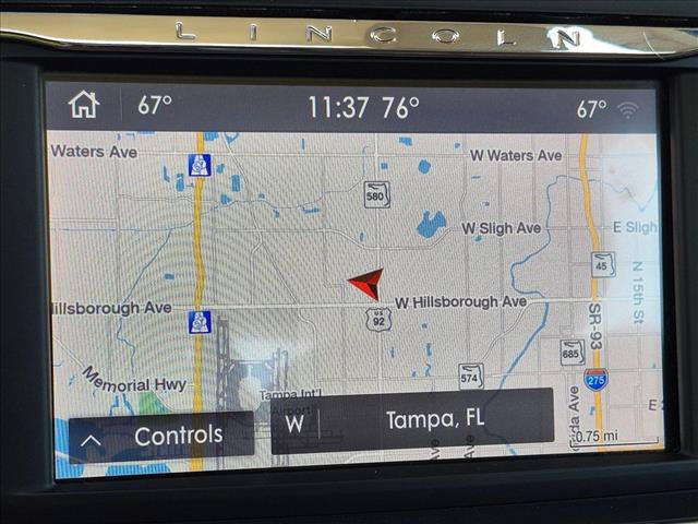 Used 2020 Lincoln Continental w/ Premium Package FWD image 5