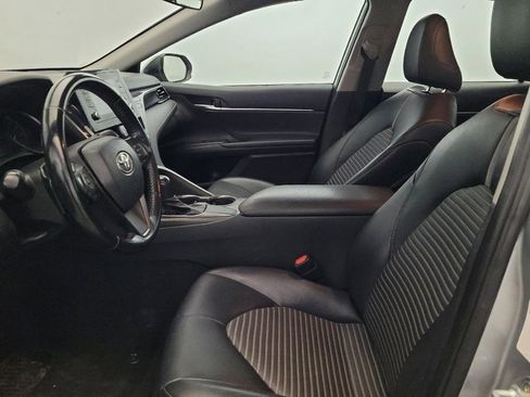 Used 2021 Toyota Camry SE image 17