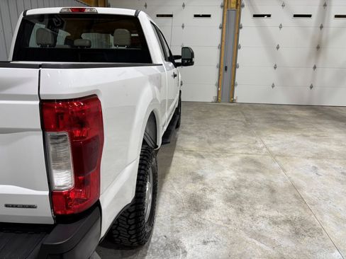 Used 2019 Ford F250 4x4 SuperCab Super Duty image 10