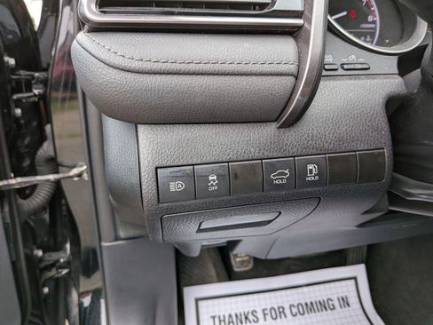 Used 2021 Toyota Camry LE FWD image 35