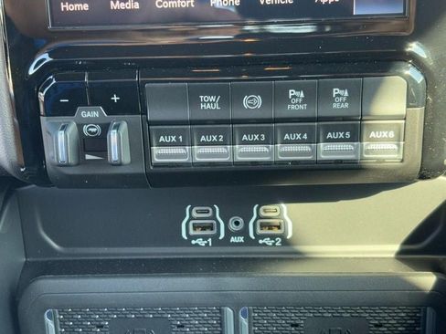 New 2026 RAM 2500 Big Horn AWD/4WD image 20