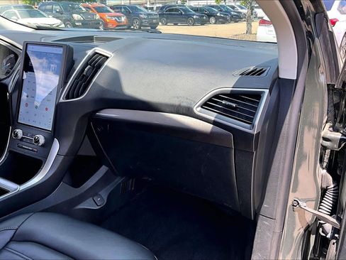 Used 2024 Ford Edge SEL w/ Convenience Package AWD/4WD image 17