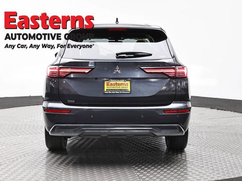 Used 2025 Mitsubishi Outlander SE AWD/4WD image 6