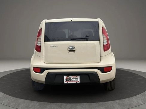 Used 2012 Kia Soul FWD image 8