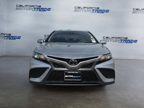 Used 2024 Toyota Camry SE image 2