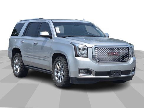 Used 2015 GMC Yukon Denali w/ Premium Package AWD/4WD image 1