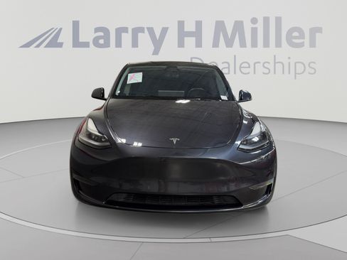 Used 2025 Tesla Model Y Long Range RWD image 8