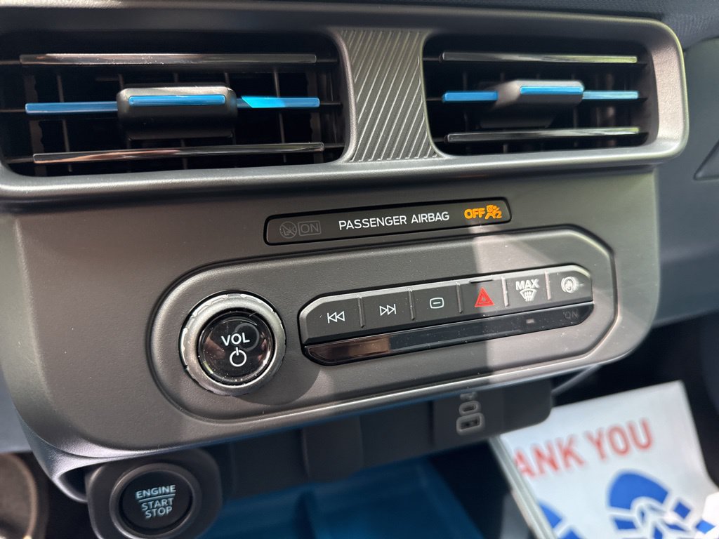 New 2025 Ford Maverick XLT w/ XLT Luxury Package FWD image 32