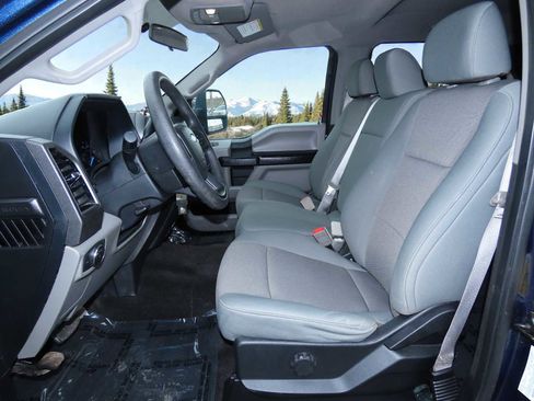 Certified 2018 Ford F250 XL w/ STX Appearance Package image 17