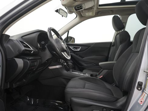 Used 2020 Subaru Forester Premium AWD/4WD image 23