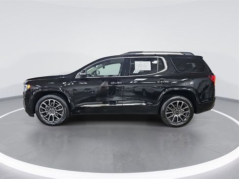 Used 2023 GMC Acadia Denali w/ Black Diamond Edition image 6