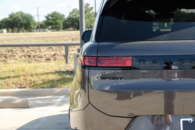 New 2026 Land Rover Range Rover Sport Dynamic SE AWD/4WD image 60