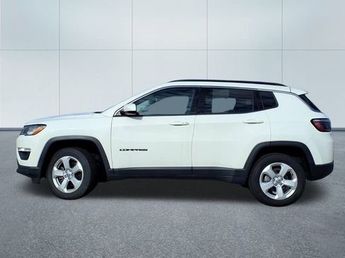 Used 2021 Jeep Compass Latitude image 2