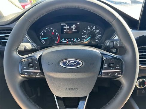 Used 2022 Ford Escape SEL image 28