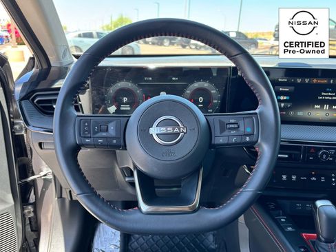 Certified 2025 Nissan Kicks SR FWD image 18